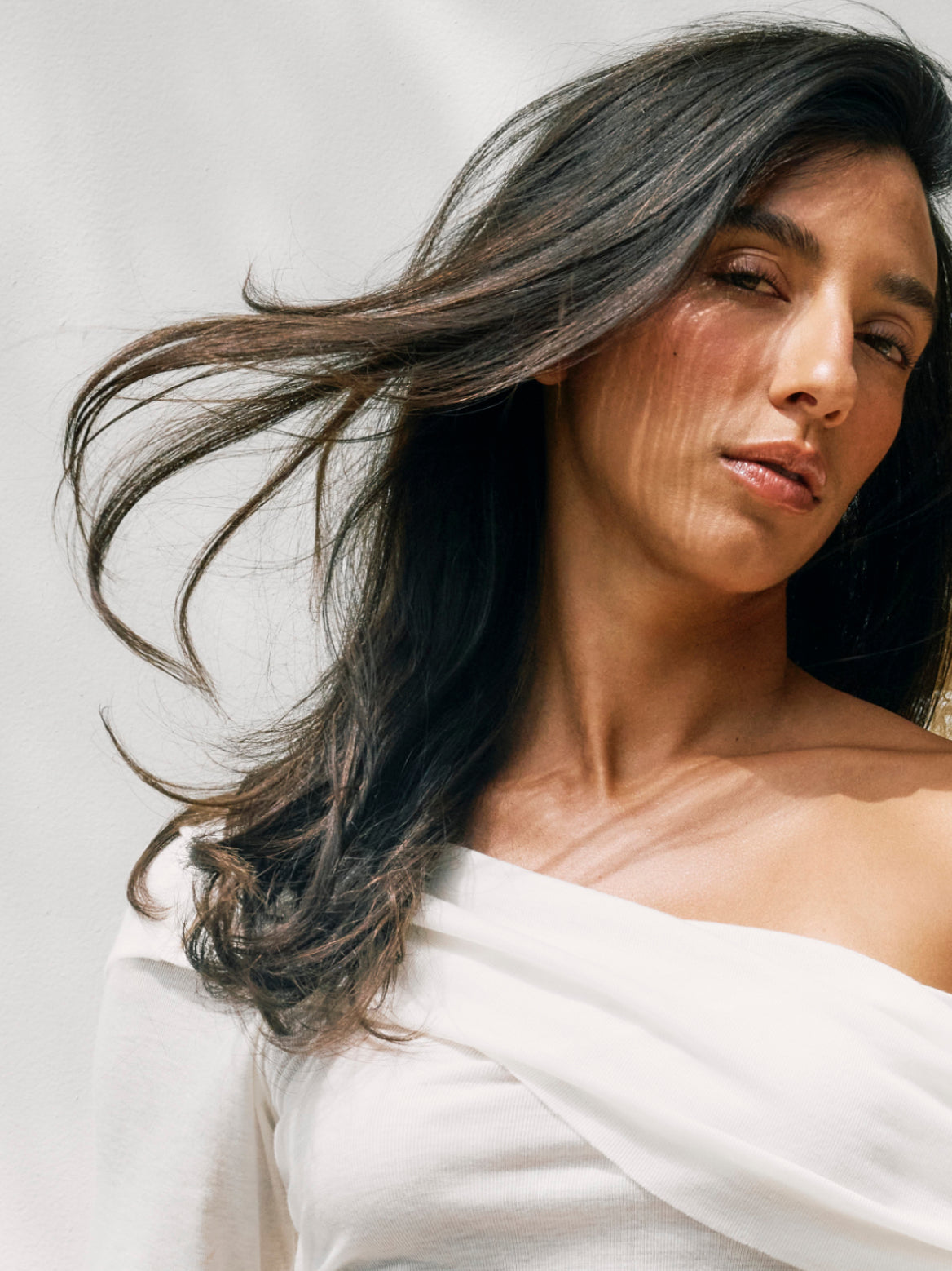 How to Do a Blowout at Home: Soft Volume, Step by Step